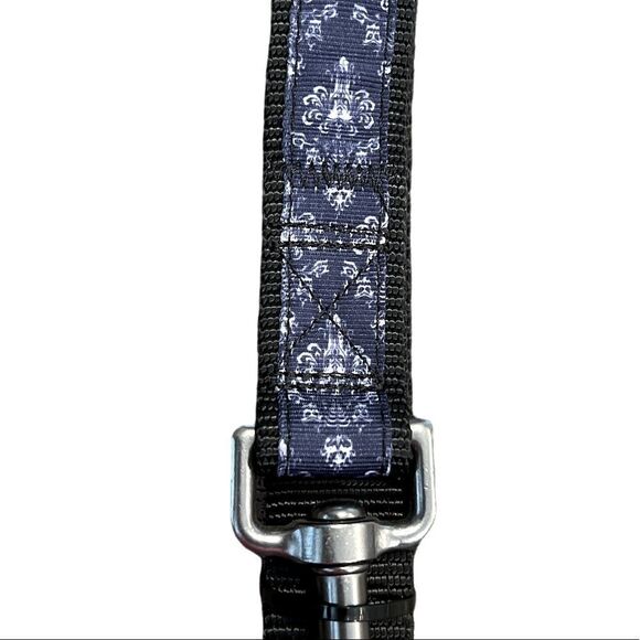 NWT Haunted Mansion Pet Lead - Picture 2 of 2